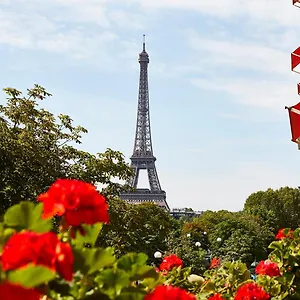 Hotel Plaza Athénée - Dorchester Collection, Paris
